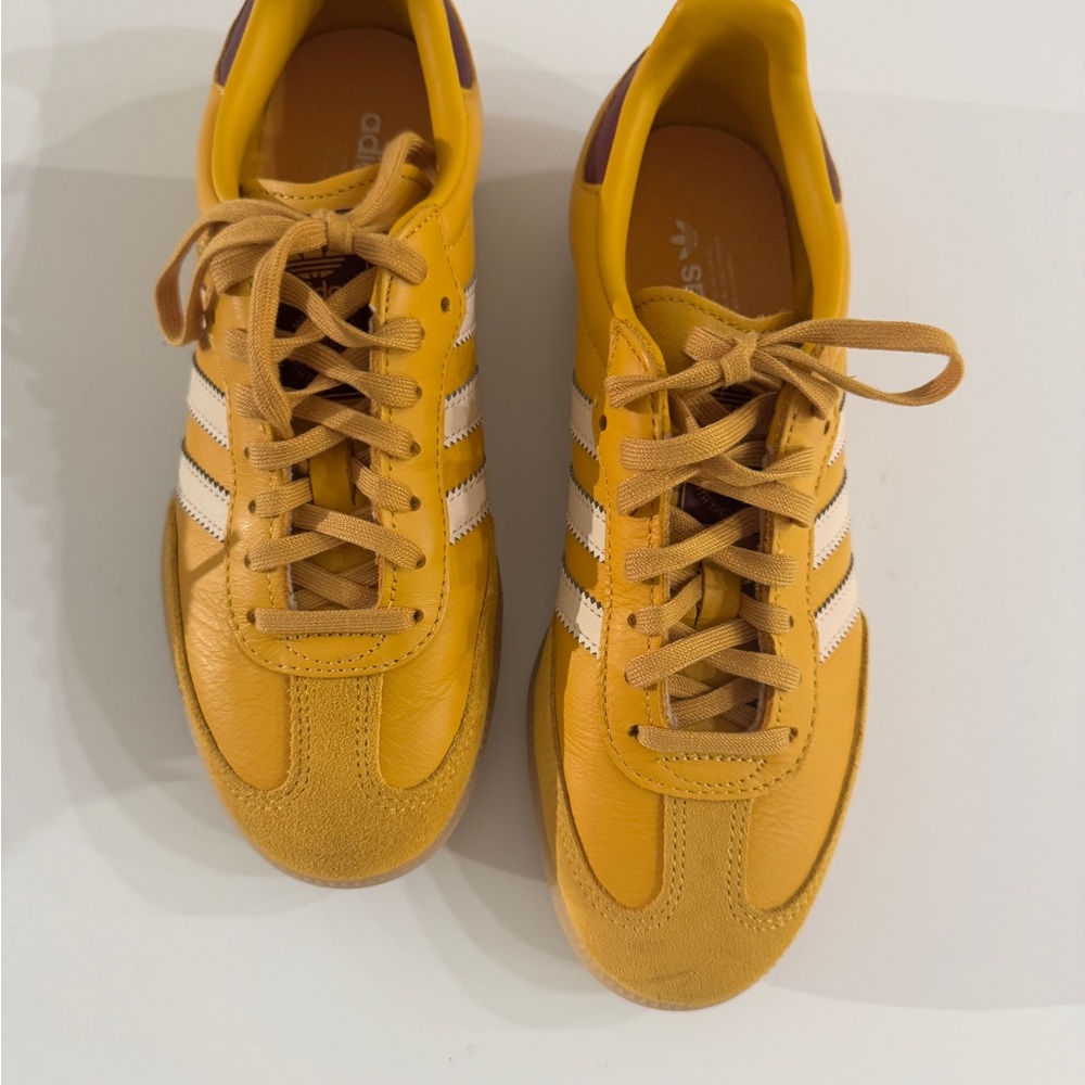 adidas samba Sneakers Yellow and White BigKids 6 Women’s 8